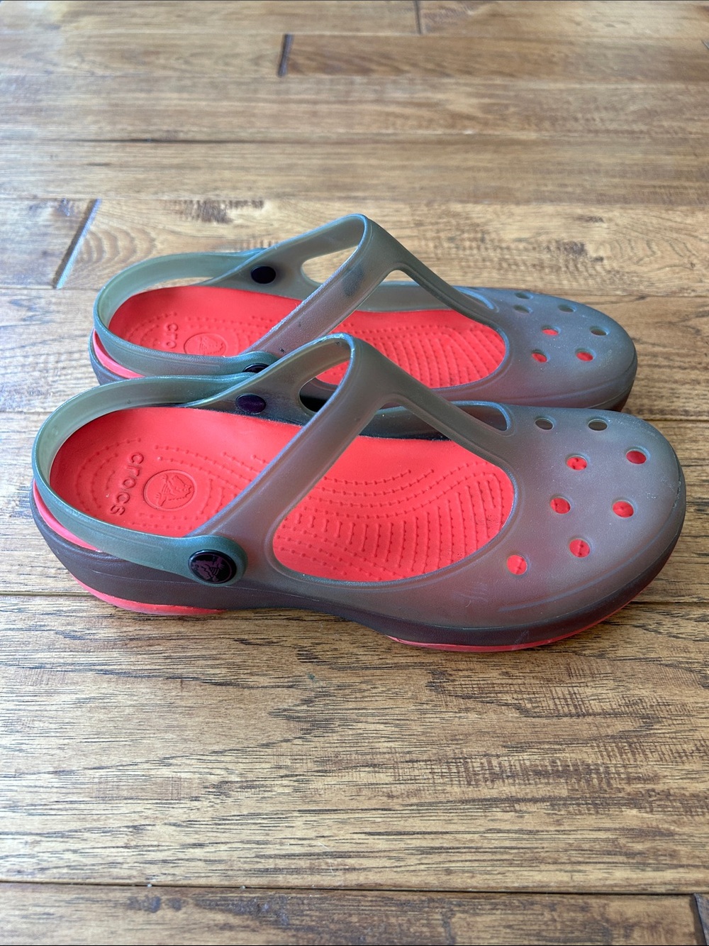 Crocs Carlie Mary Jane Clogs Flats Comfort Shoes Brown Red Womens Size 7